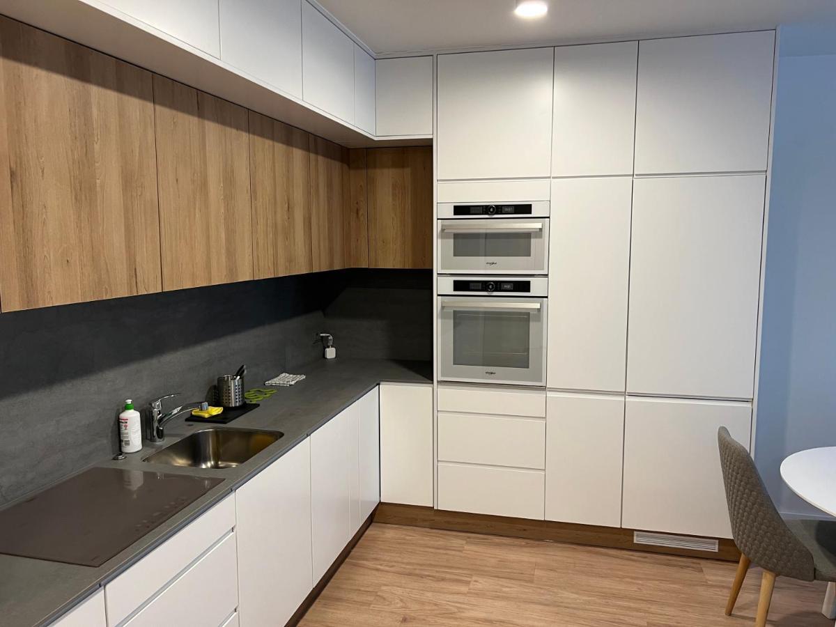 Apartament Mieszczanski Klima-Parkigfree2X-Netflix-Youtube ヴロツワフ エクステリア 写真