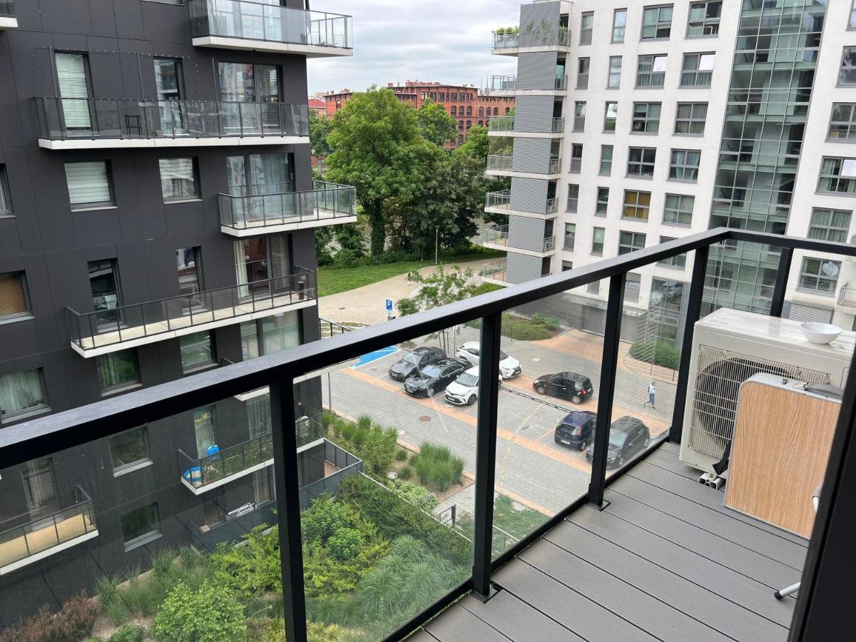 Apartament Mieszczanski Klima-Parkigfree2X-Netflix-Youtube ヴロツワフ エクステリア 写真